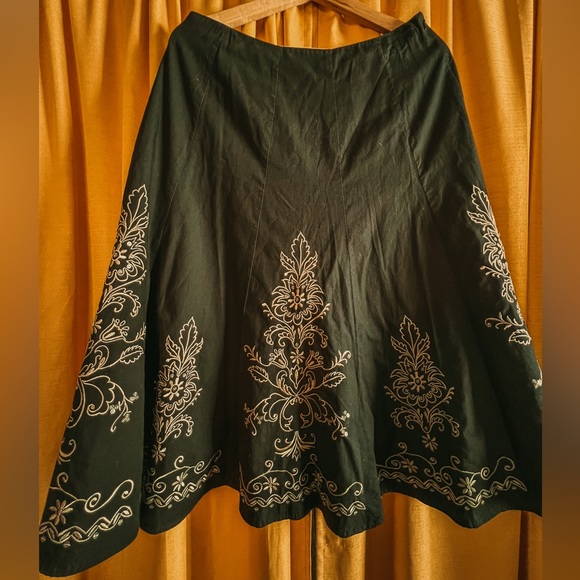 Vintage Embroidered Skirt - Picture 1 of 2